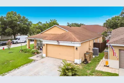 17035 Woodcrest Way, Clermont, FL 34714 - Photo 2