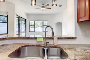 2811 Branch Creek Ave, Clearwater, FL 33760 - Photo 14