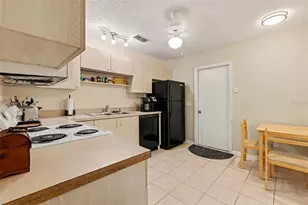 1501 Las Pacos Ct, The Villages, FL 32162 - Photo 14