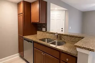 5124 Conroy Rd, Orlando, FL 32811 - Photo 6