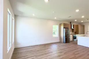 140 Linda Lee Dr, Rotonda West, FL 33947 - Photo 8