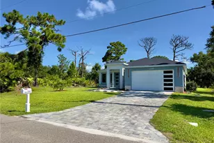 140 Linda Lee Dr, Rotonda West, FL 33947 - Photo 4