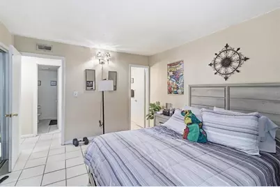 931 W Oak Ridge Road #B, Orlando, FL 32809 - Photo 14