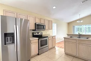 526 Pine Cone Dr, Davenport, FL 33897 - Photo 4