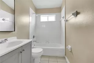 1422 Lake Shore Ranch Dr, Seffner, FL 33584 - Photo 16
