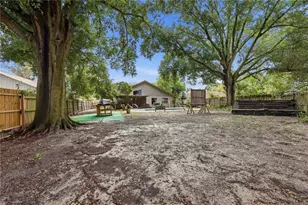 5583 Long Lake Dr, Orlando, FL 32810 - Photo 18