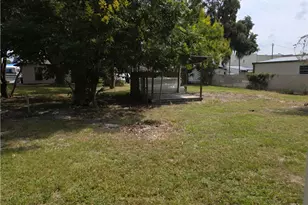 180 N Kentucky Ave, Umatilla, FL 32784 - Photo 52