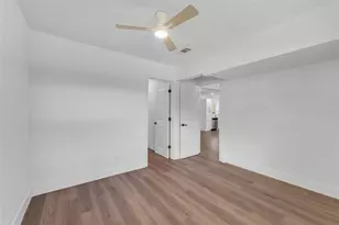 180 N Kentucky Ave, Umatilla, FL 32784 - Photo 10