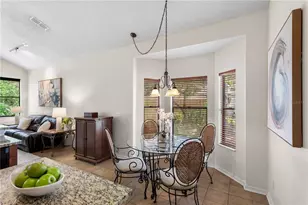 3920 Running Water Dr, Orlando, FL 32829 - Photo 2