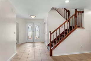 3920 Running Water Dr, Orlando, FL 32829 - Photo 8