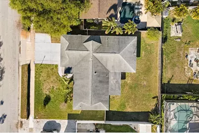 13923 Brewster Drive, Largo, FL 33774 - Photo 32
