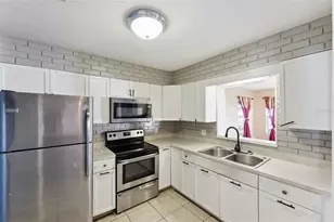 1065 Falcon St, Deltona, FL 32725 - Photo 12