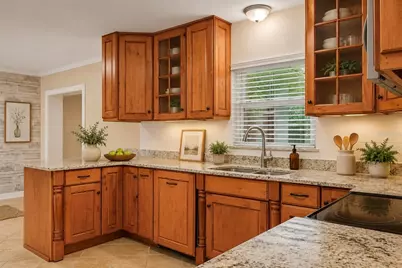 409 E Gulley Avenue, Oakland, FL 34760 - Photo 10
