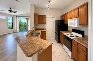 6157 Metrowest Blvd, Orlando, FL 32835 - Photo 4