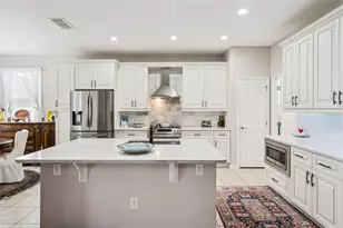 3918 Watersend Dr, Orlando, FL 32829 - Photo 16