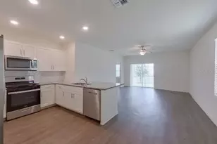 31942 Katelin Cir, Leesburg, FL 34748 - Photo 4