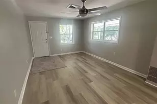 4316 Clewis Ave, Tampa, FL 33610 - Photo 8