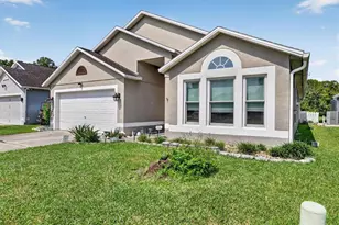 2902 Afton Cir, Orlando, FL 32825 - Photo 2