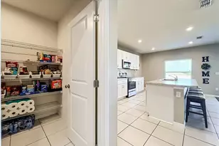 405 Kestrel Dr, Groveland, FL 34736 - Photo 20