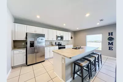405 Kestrel Drive, Groveland, FL 34736 - Photo 14