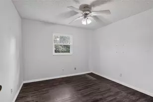 13635 Berkshire Ct, Grand Island, FL 32735 - Photo 24