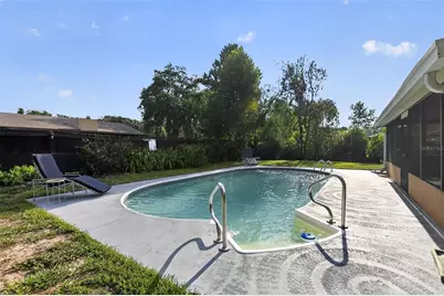 13635 Berkshire Court, Grand Island, FL 32735 - Photo 2