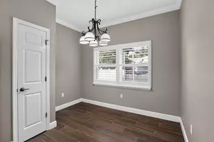 27728 Lisa Dr, Tavares, FL 32778 - Photo 8