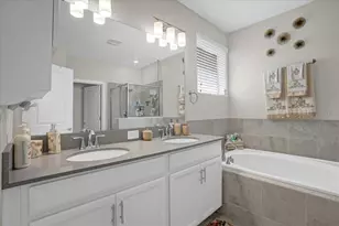 2909 Theme St, Kissimmee, FL 34746 - Photo 10
