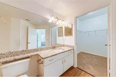 5500 Metrowest Boulevard #14-203, Orlando, FL 32811 - Photo 14