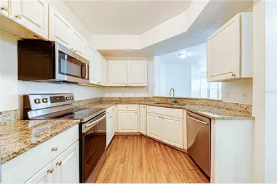 5500 Metrowest Boulevard #14-203, Orlando, FL 32811 - Photo 8