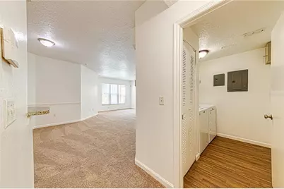 5500 Metrowest Boulevard #14-203, Orlando, FL 32811 - Photo 2