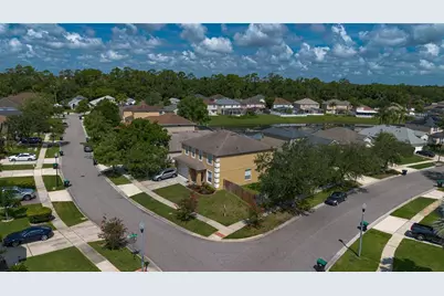 807 Jadestone Circle, Orlando, FL 32828 - Photo 2