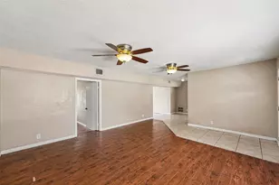 11428 75th Ave, Seminole, FL 33772 - Photo 6
