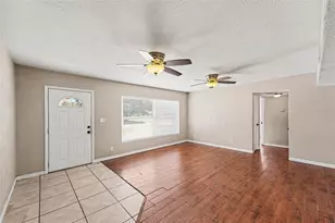 11428 75th Ave, Seminole, FL 33772 - Photo 4