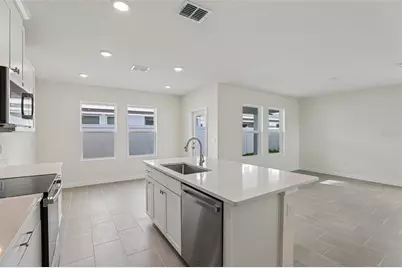 2704 Meadow Crest Drive, Saint Cloud, FL 34773 - Photo 10