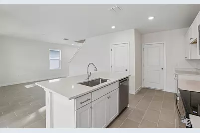 2704 Meadow Crest Drive, Saint Cloud, FL 34773 - Photo 8
