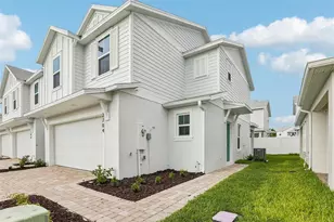 2704 Mdw Crst Dr, Saint Cloud, FL 34773 - Photo 2