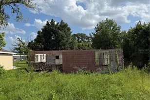 2661 W 22nd St, Sanford, FL 32771 - Photo 2
