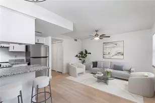 555 62nd St S, Saint Petersburg, FL 33707 - Photo 2