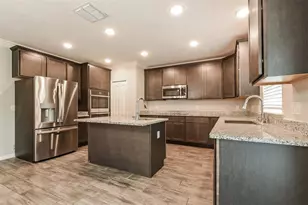 1926 Bell Creek Loop, Fruitland Park, FL 34731 - Photo 6