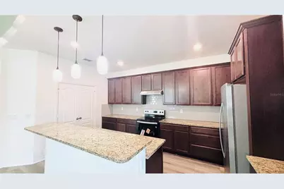 557 Scott Lake Creek Ln, Lakeland, FL 33813 - Photo 6