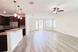 557 Scott Lake Creek Ln, Lakeland, FL 33813 - Photo 4