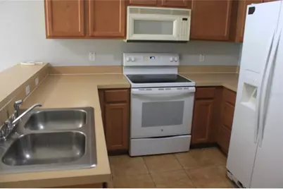 669 Cresting Oak Circle #30, Orlando, FL 32824 - Photo 2