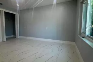 1865 Nebraska Ave NE, Saint Petersburg, FL 33703 - Photo 12
