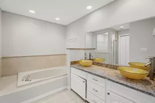 7437 Pinemount Dr, Orlando, FL 32819 - Photo 22