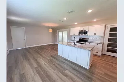 1521 W River Shore Way, Tampa, FL 33603 - Photo 8