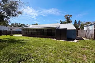 1521 W River Shore Way, Tampa, FL 33603 - Photo 6