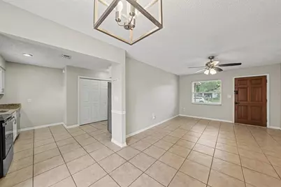 10410 N 27th Street, Tampa, FL 33612 - Photo 4