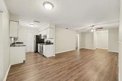 2047 Somerville Drive N, Lakeland, FL 33815 - Photo 4