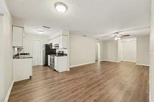 2047 Somerville Dr N, Lakeland, FL 33815 - Photo 4